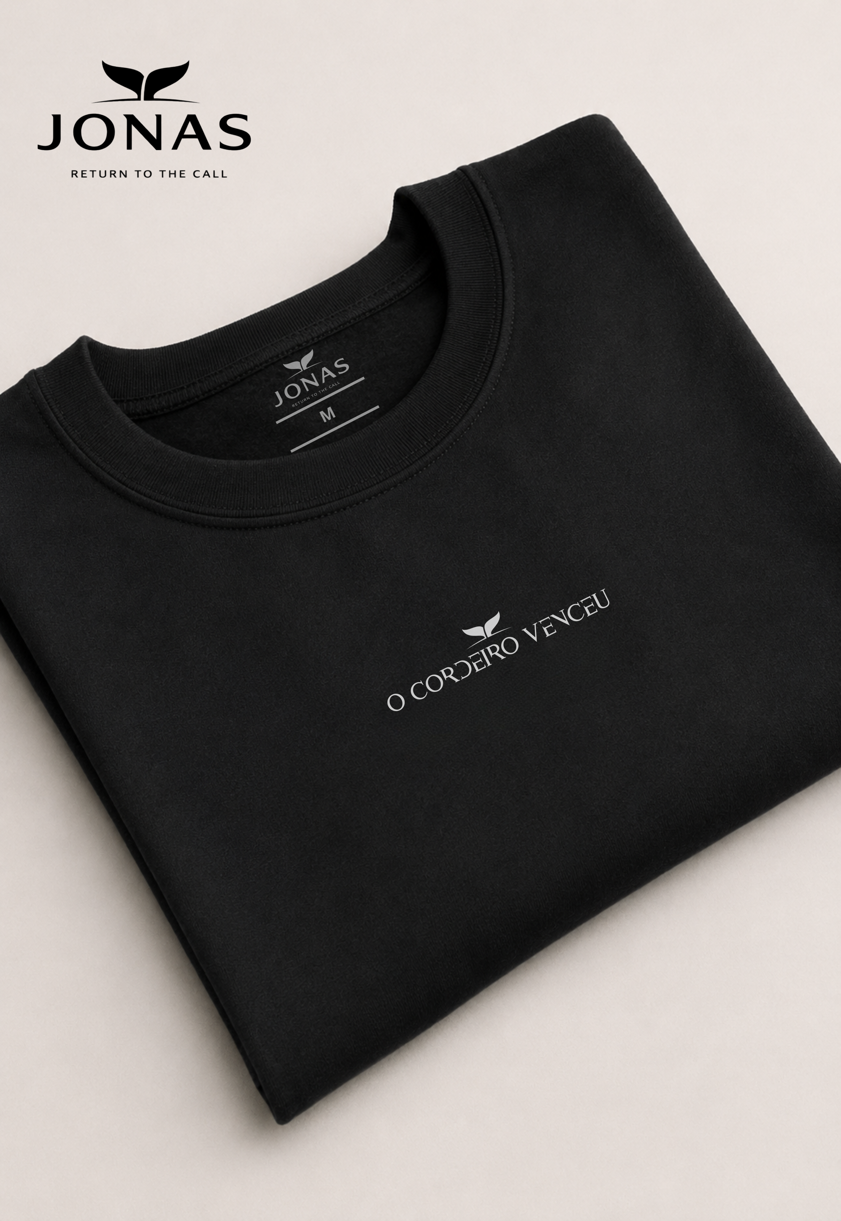 Camiseta Essential “O Cordeiro Venceu” – Preto